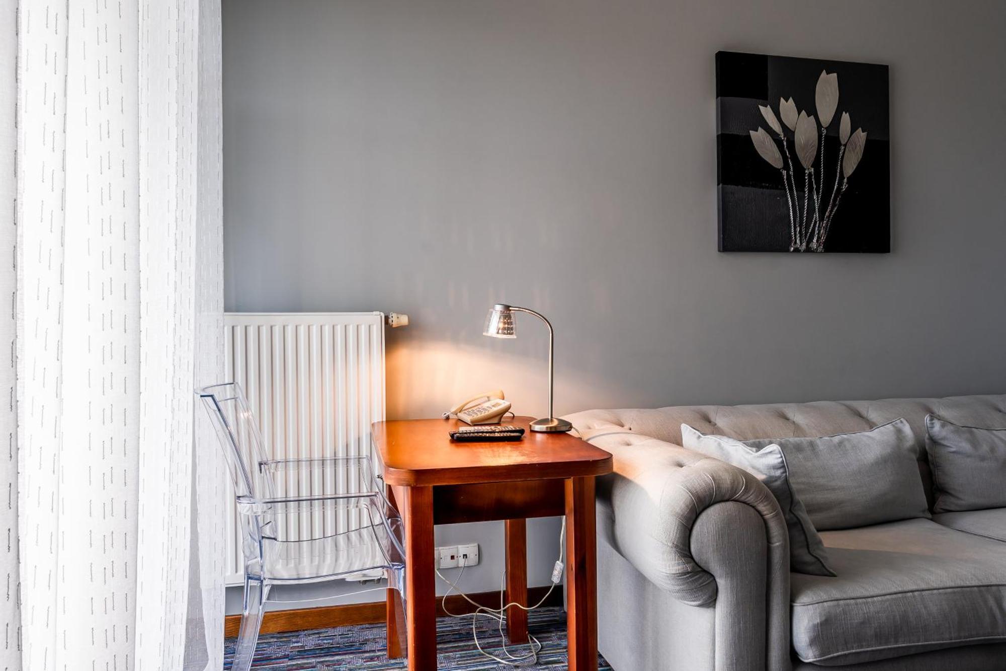 Biala Koszula Hotel Тлен Екстериор снимка